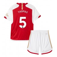 Dětský fotbalový dres Arsenal Thomas Partey #5 2023-24 Domácí Krátký Rukáv (+ trenýrky)